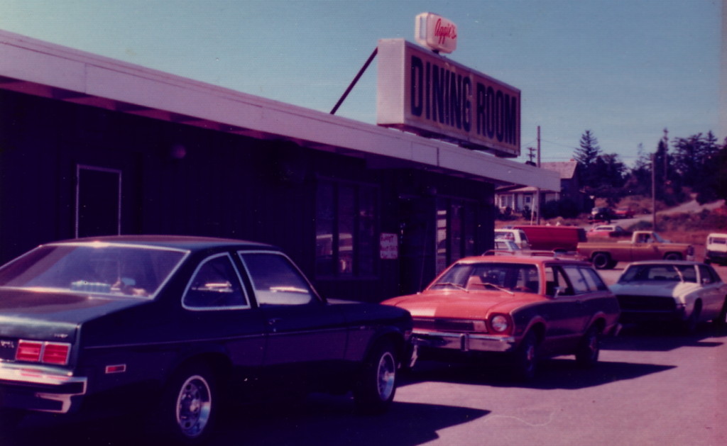 The Rainbow Rock Cafe circa 1976 (Photo 1)