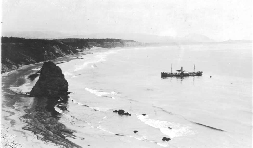 Maritime - Shipwreck SS Sinaloa 1917-0615 - Grounded at Cape Blanco - 1